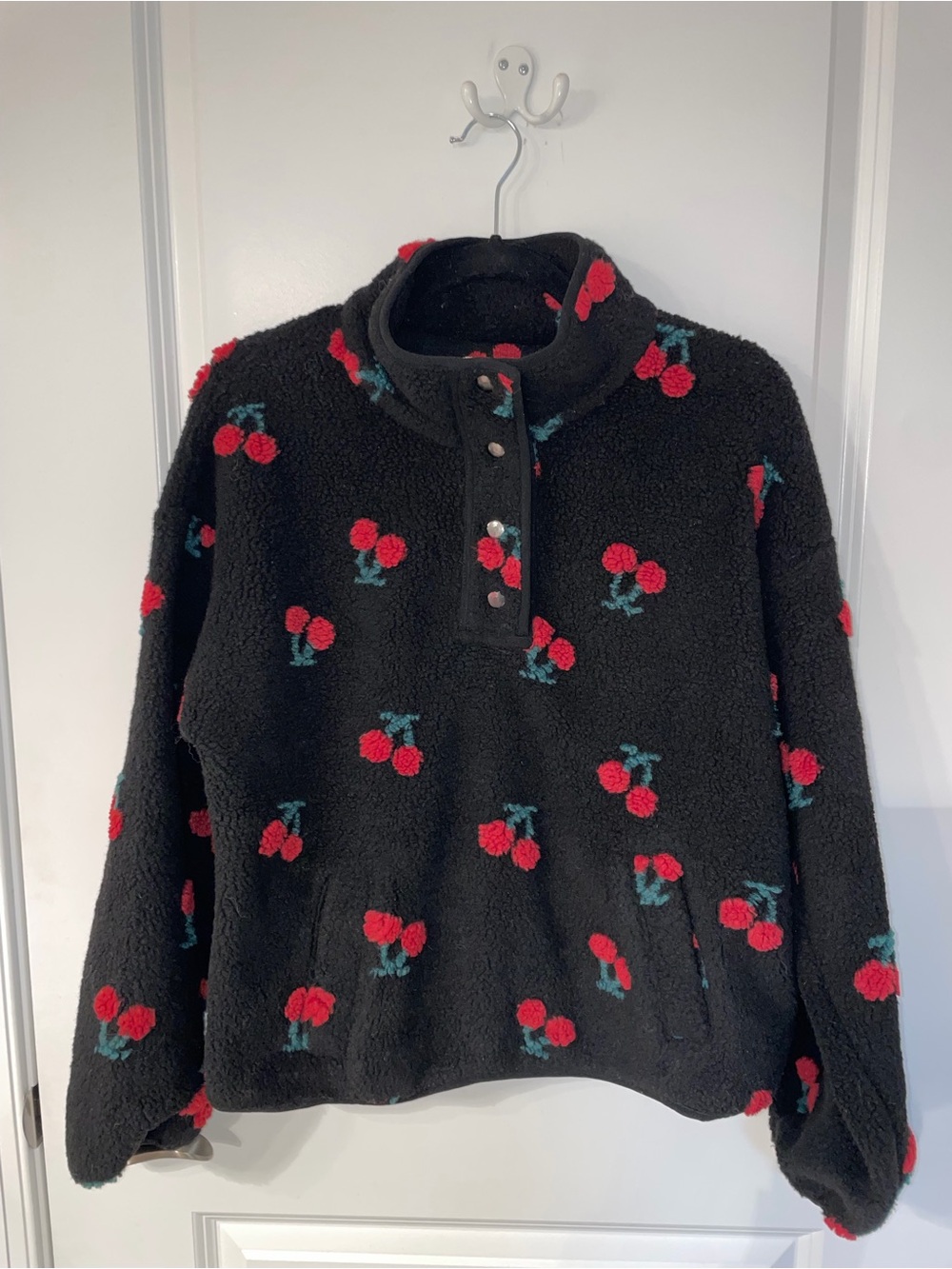 Vestique Cherry Print Sherpa Pullover